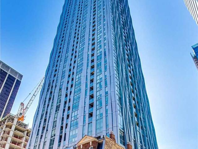 1701 - 1 Yorkville Ave