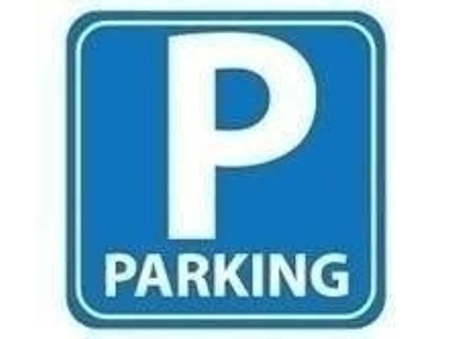Parking - 70 Forest Manor Rd