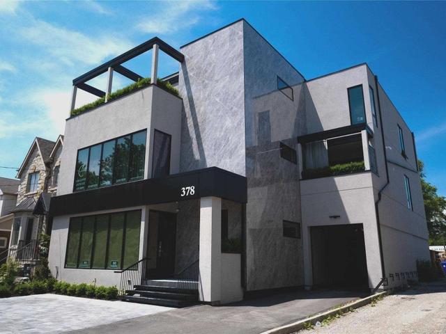 378 Fairlawn Ave