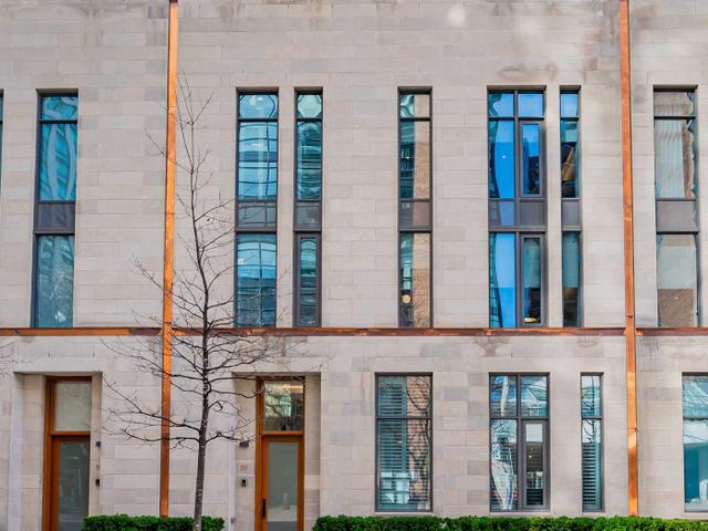 59 St Mary St