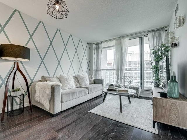 1465 - 209 Fort York Blvd