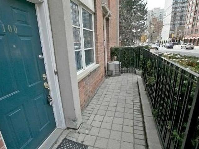 100 - 415 Jarvis St