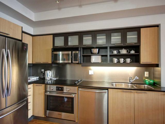 1109 - 36 Blue Jays Way