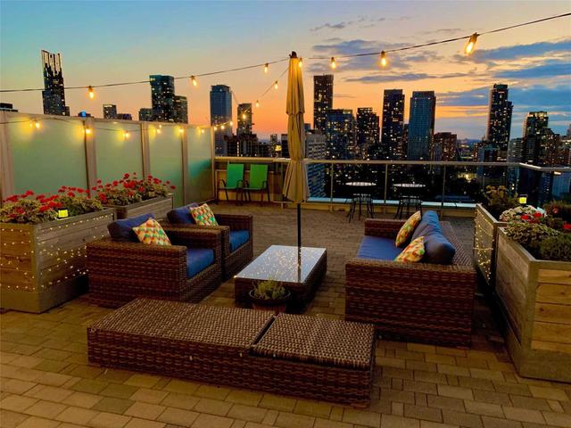 2303 - 500 Sherbourne St