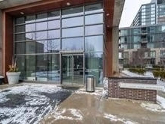 3208 - 15 Fort York Blvd