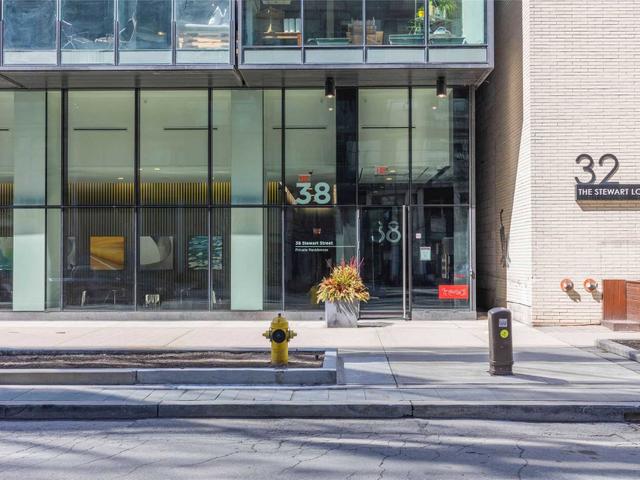 405 - 38 Stewart St