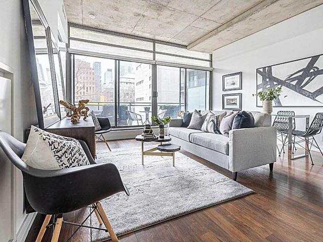 311 - 10 Morrison St