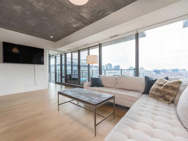 1406 - 111 Bathurst St