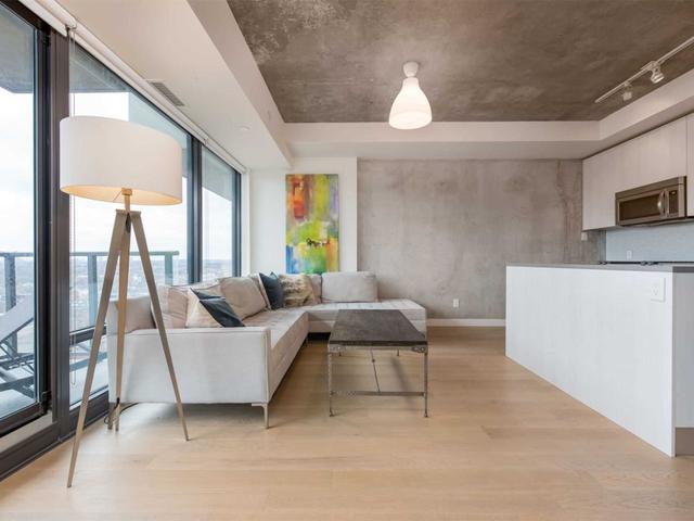 1406 - 111 Bathurst St