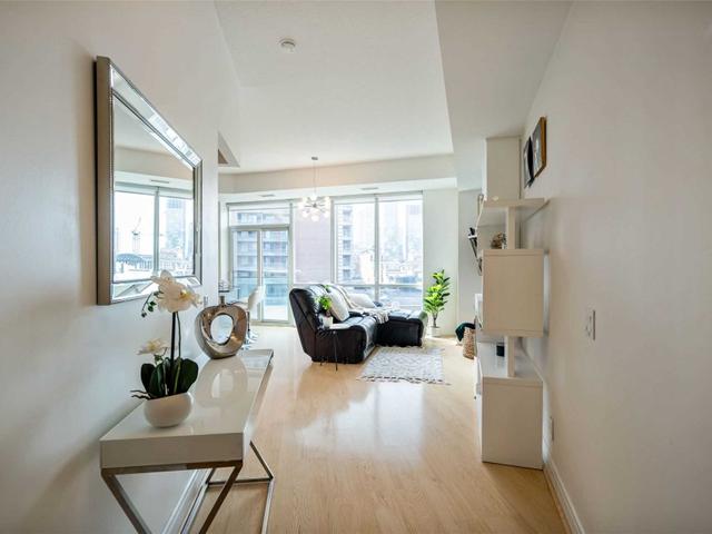 S523 - 112 George St