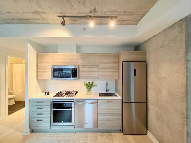 301 - 11 Charlotte St