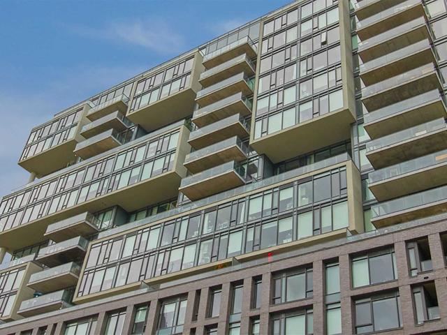 520 - 111 Bathurst St