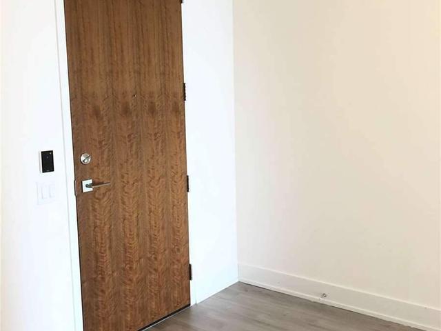 1701 - 111 St Clair Ave W