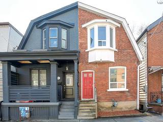 152 Christie St