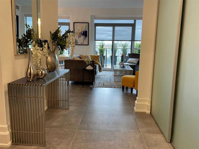 303 - 3 Southvale Dr