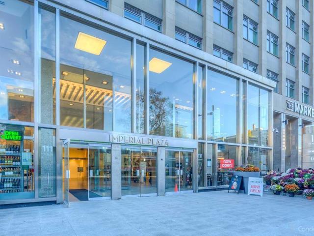 323 - 111 St.Clair Ave