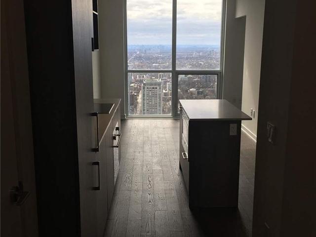 4903 - 1 Yorkville Ave