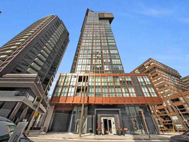 1103 - 32 Davenport Rd