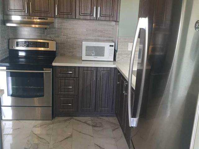 1810 - 10 Sunny Glwy