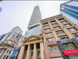 1702 - 197 Yonge St