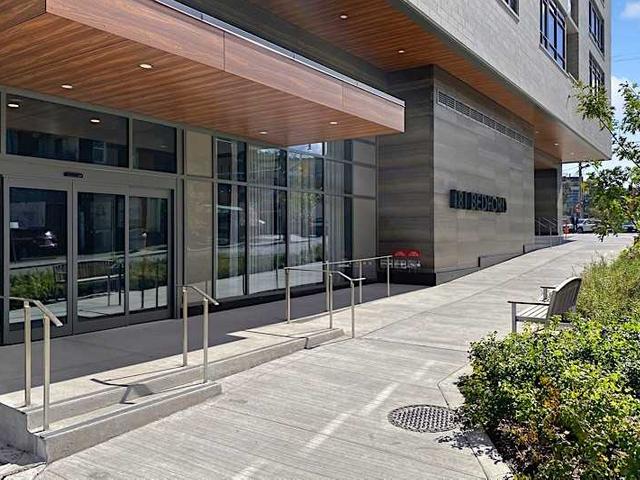 1808 - 181 Bedford Rd