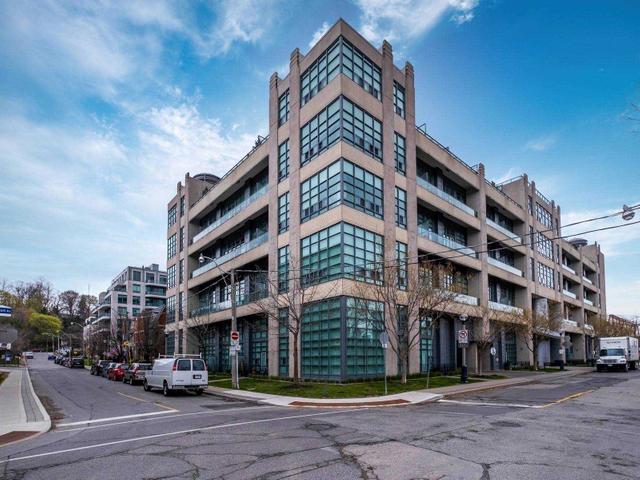 416 - 380 Macpherson Ave