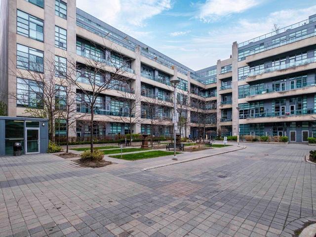 416 - 380 Macpherson Ave