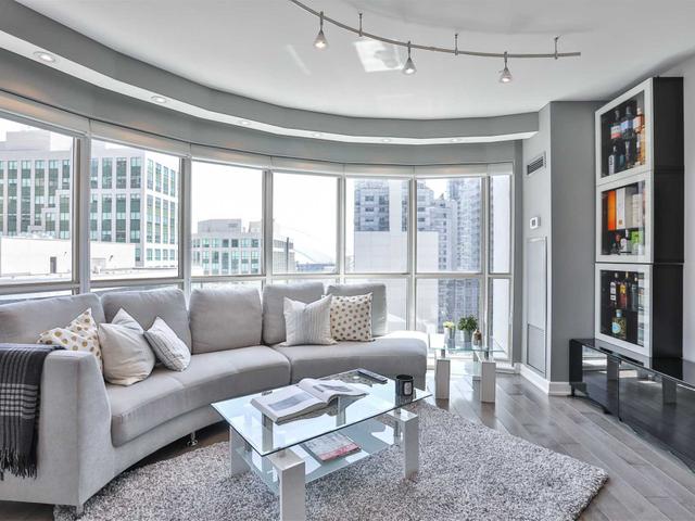 LPH12 - 36 Blue Jays Way