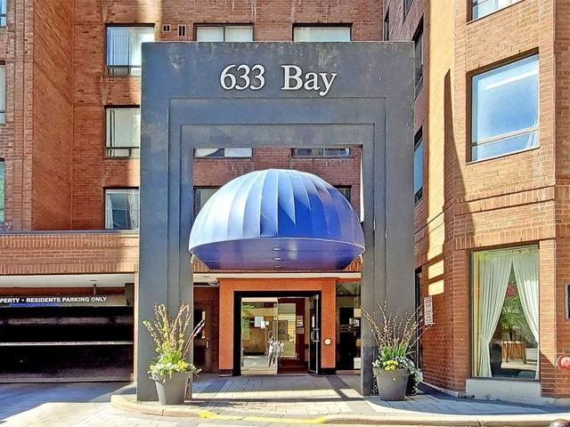 814 - 633 Bay St