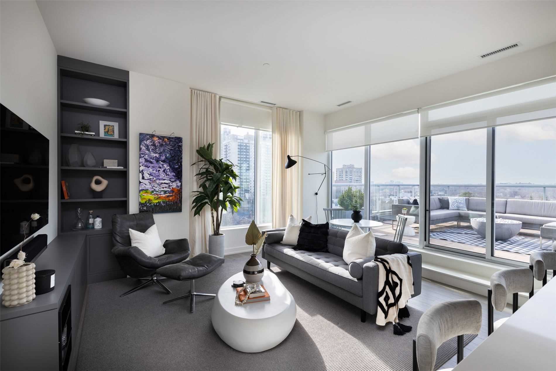 904 - 6 Parkwood Ave, Toronto | Sold, C5603960 | Condos.ca