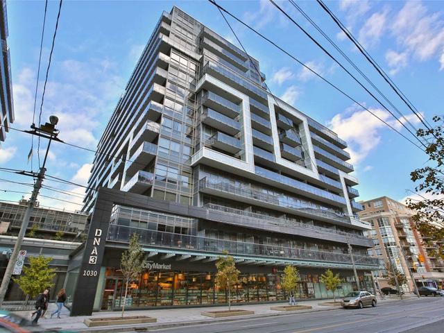 PH22 - 1030 King St W