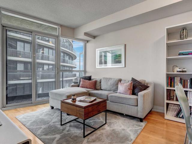 3106 - 21 Carlton St