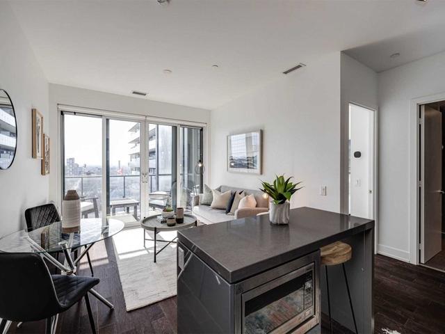 2712 - 7 Grenville St