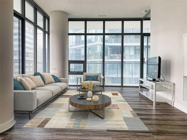 1111 - 33 Charles St E