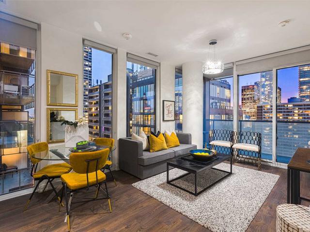 1909 - 28 Wellesley St E