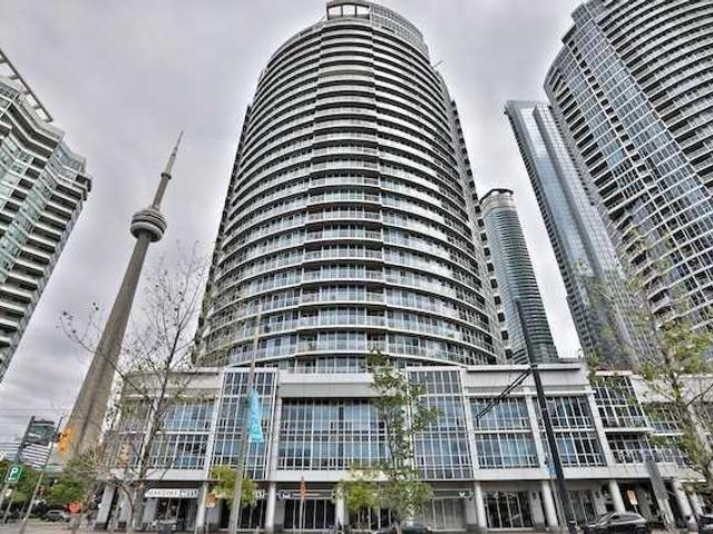 1912 - 218 Queens Quay W