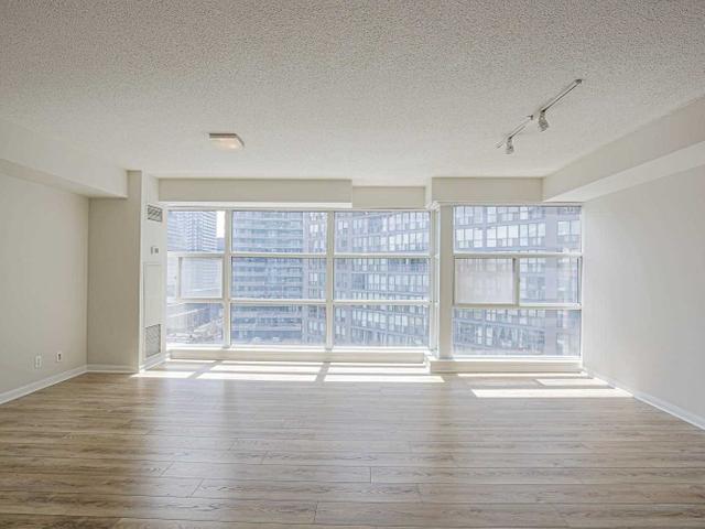 1601 - 11 St Joseph St