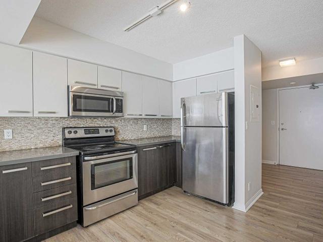 1601 - 11 St Joseph St