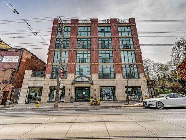 617 - 901 Queen St W