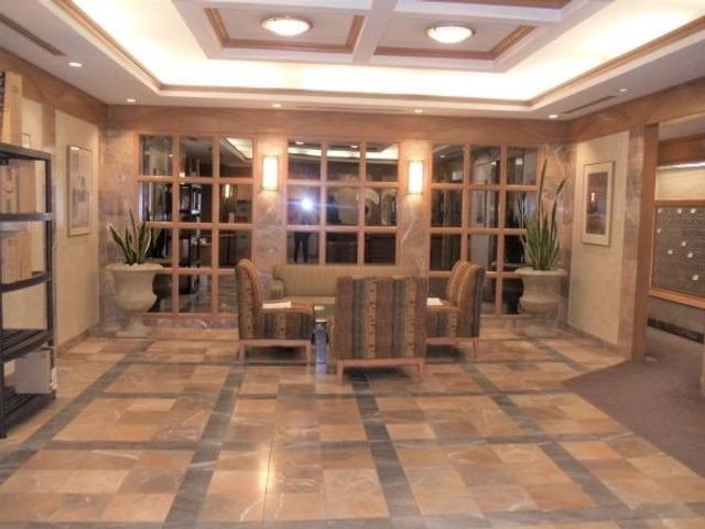 2307 - 25 Grenville St