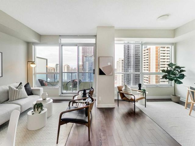 2102 - 500 Sherbourne St