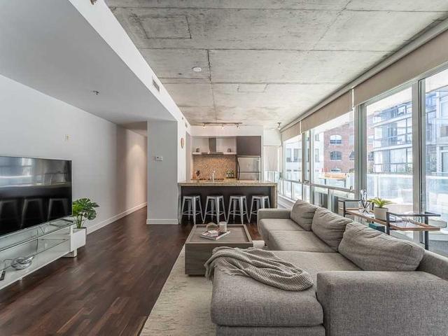 416 - 75 Portland St