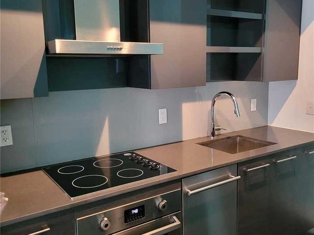 112 - 1030 King St W