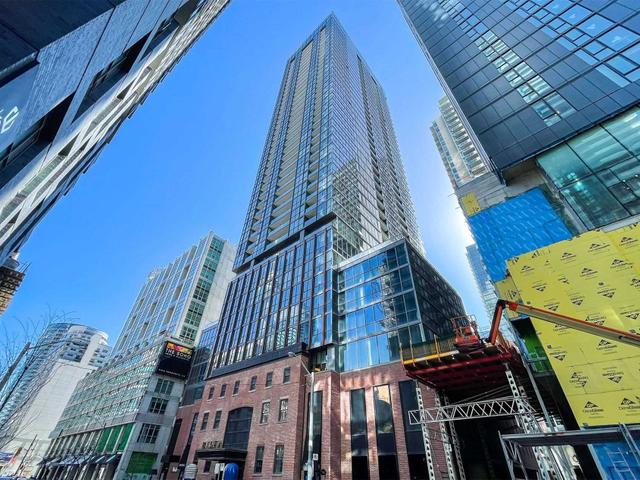 3404 - 88 Blue Jays Way