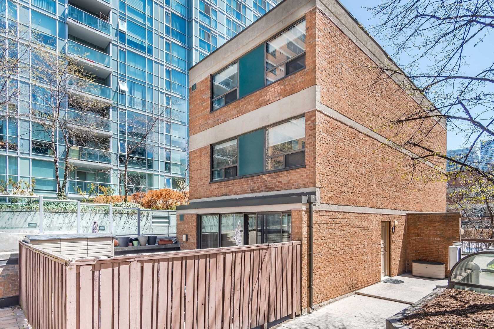 TH7 89 Mccaul St, Toronto Sold, C5613430 Condos.ca