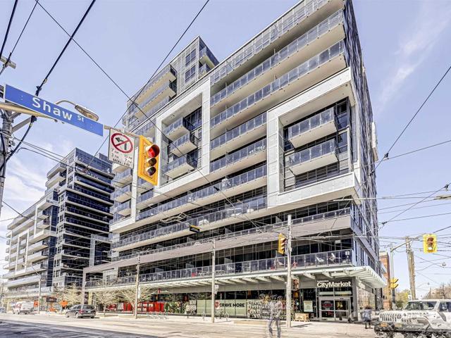 1116 - 1030 King St W