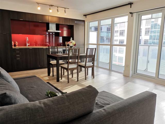 1109 - 300 Front St W