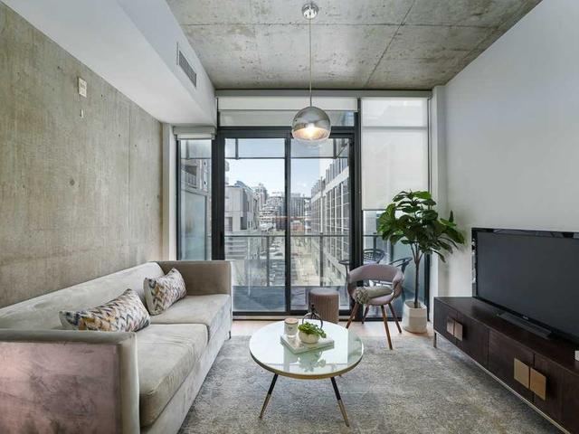 606 - 25 Stafford St