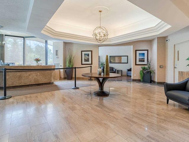 903 - 75 Wynford Heights Cres