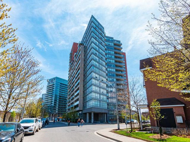 926 - 38 Joe Shuster Way